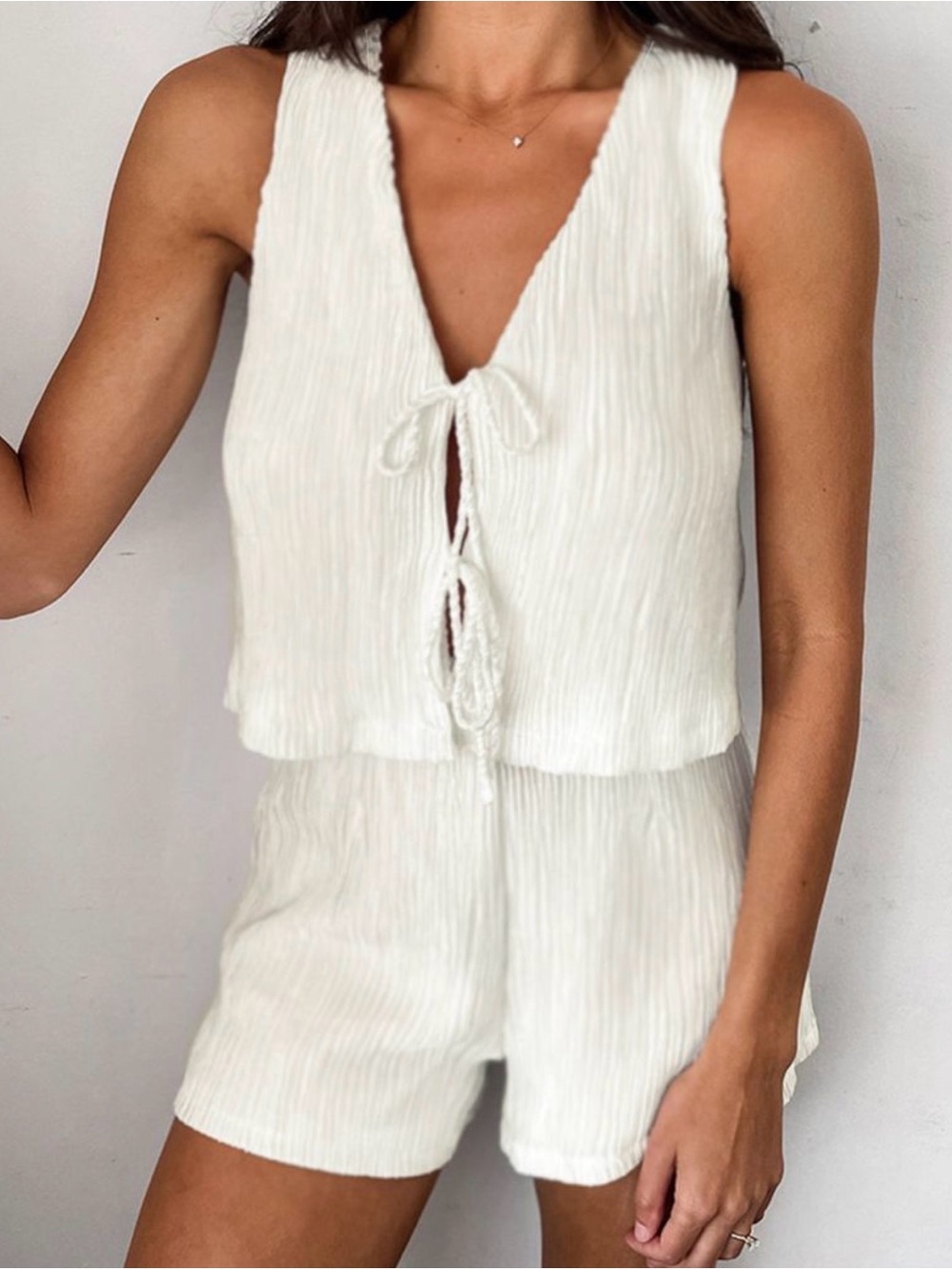 Commense White Crinkle Front-Tie Tank with short set